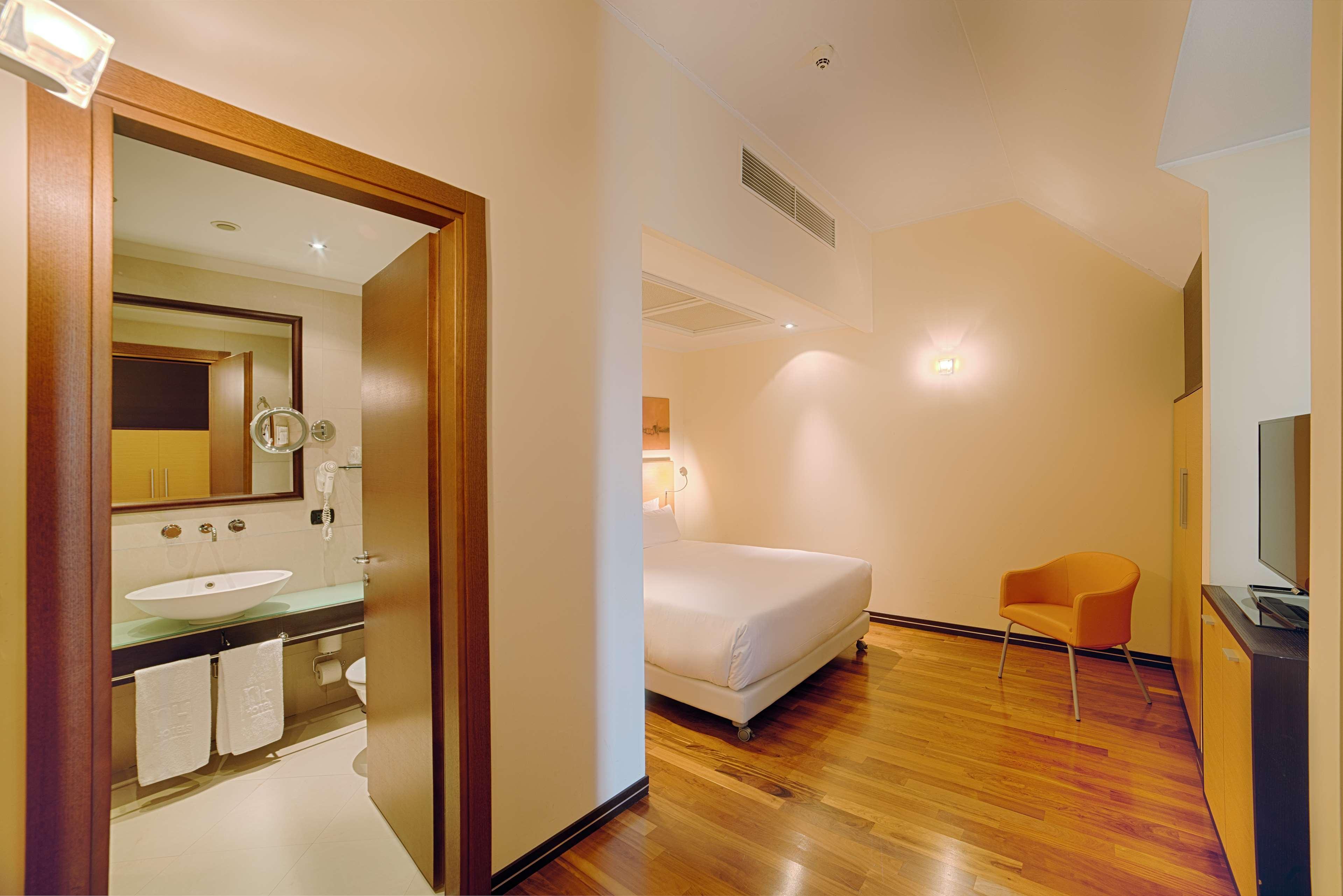 เอ็นเอช มิลาโน 2 เรซิเดนเช Aparthotel เซกราเต ภายนอก รูปภาพ